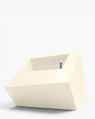 Vondom Faz Maceteros low vase in polyethylene