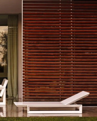 Vondom Frame sun lounger in polyethylene with upholstered cushion