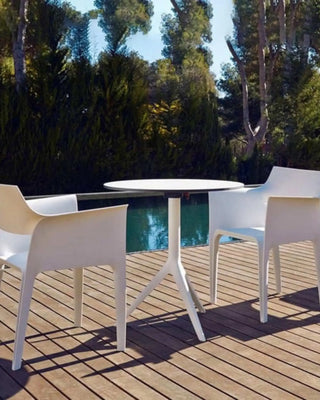 Vondom Hidra armchair in polypropylene