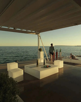 Vondom Jut Chill coffee table in polyethylene