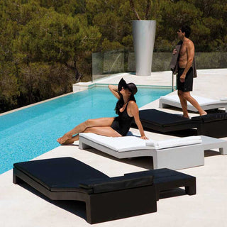 Vondom Jut sunlounger polyethylene by Studio Vondom - Buy now on ShopDecor - Discover the best products by VONDOM design