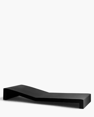 Vondom Jut sun lounger in polyethylene
