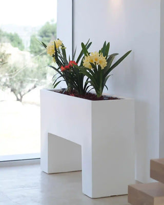 Vondom Muro Planter vase in polyethylene