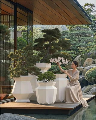 Vondom Origami Kashi planter in polyethylene