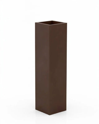 Vondom Cubo Torre Cuadrada Planter vase in polyethylene