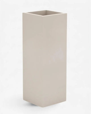 Vondom Cubo Torre Cuadrada Planter vase in polyethylene