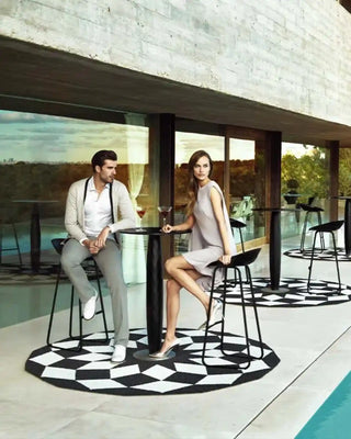 Vondom Vases table with stainless steel base and round top HPL