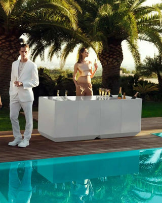 Vondom Vela catering bar counter in polyethylene