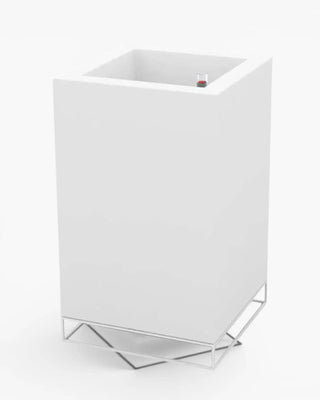 Vondom Vela High Cube vase in polyethylene