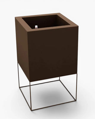 Vondom Vela Planter vase in polyethylene