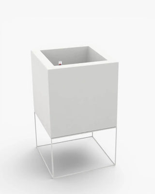 Vondom Vela Planter vase in polyethylene