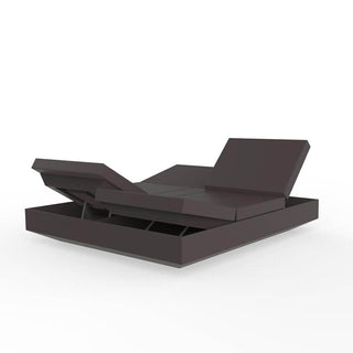 Vondom Vela Daybed 200x180 cm square reclining garden daybed Vondom Bronze - Buy now on ShopDecor - Discover the best products by VONDOM design