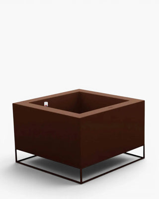 Vondom Vela Planter vase in polyethylene