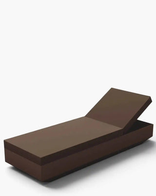 Vondom Vela sunlounger in polyethylene with upholstered cushion