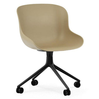 Normann Copenhagen Hyg polypropylene swivel chair with 4 wheels, black aluminium legs - Buy now on ShopDecor - Discover the best products by NORMANN COPENHAGEN design