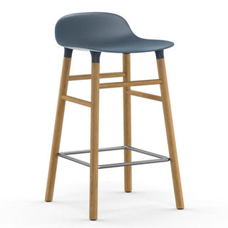 Normann Copenhagen Form oak bar stool with polypropylene seat h. 65 cm. Normann Copenhagen Form Blue - Buy now on ShopDecor - Discover the best products by NORMANN COPENHAGEN design