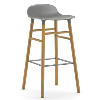 Normann Copenhagen Form oak bar stool with polypropylene seat h. 75 cm. Normann Copenhagen Form Grey - Buy now on ShopDecor - Discover the best products by NORMANN COPENHAGEN design