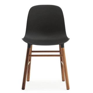 Normann Copenhagen Form polypropylene chair with walnut legs - Buy now on ShopDecor - Discover the best products by NORMANN COPENHAGEN design