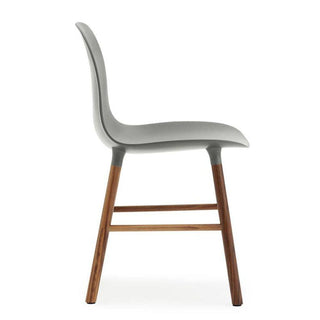 Normann Copenhagen Form polypropylene chair with walnut legs - Buy now on ShopDecor - Discover the best products by NORMANN COPENHAGEN design