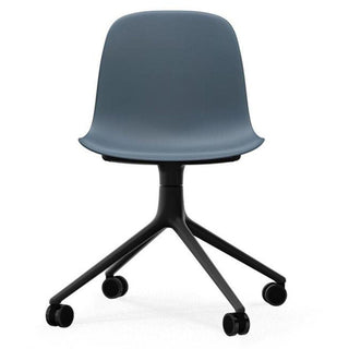 Normann Copenhagen Form polypropylene swivel chair with 4 wheels, black aluminium legs - Buy now on ShopDecor - Discover the best products by NORMANN COPENHAGEN design