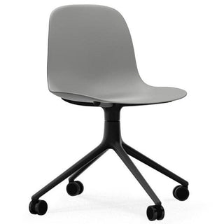 Normann Copenhagen Form polypropylene swivel chair with 4 wheels, black aluminium legs Normann Copenhagen Form Grey - Buy now on ShopDecor - Discover the best products by NORMANN COPENHAGEN design