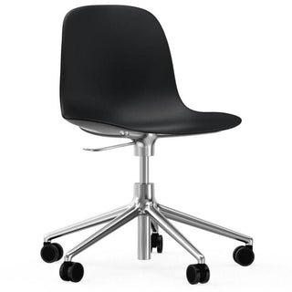 Normann Copenhagen Form polypropylene swivel chair with 5 wheels, aluminium legs and gas lift Normann Copenhagen Form Black - Buy now on ShopDecor - Discover the best products by NORMANN COPENHAGEN design