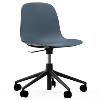 Normann Copenhagen Form polypropylene swivel chair with 5 wheels, black aluminium legs and gas lift Normann Copenhagen Form Blue - Buy now on ShopDecor - Discover the best products by NORMANN COPENHAGEN design