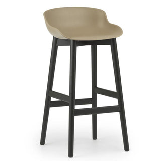 Normann Copenhagen Hyg black oak bar stool with polypropylene seat h. 75 cm. Normann Copenhagen Hyg Sand - Buy now on ShopDecor - Discover the best products by NORMANN COPENHAGEN design