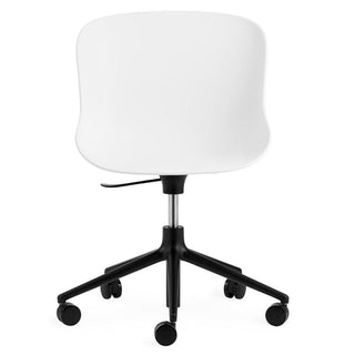 Normann Copenhagen Hyg polypropylene swivel chair with 5 wheels, black aluminium legs and gas lift - Buy now on ShopDecor - Discover the best products by NORMANN COPENHAGEN design